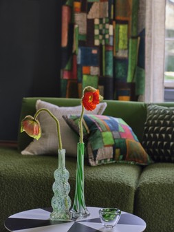 CUSHION SELECTION
