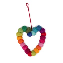 50065135 £5 Rainbow Felt Heart Tree Dec