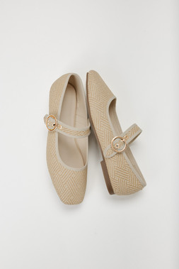 Adjustable Shoes £32