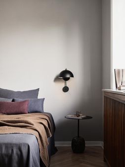 &Tradition; VP8 Flowerpot Wall Lamp