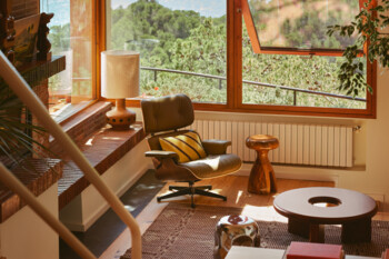 https://az.prshots.es/contents/archives/2313/1149/images/thumb350x287_auto/nest.co.uk_hkliving-conversation-coffee-table_thumb.jpg