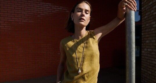 https://az.prshots.es/contents/archives/2320/1155/images/cropThumb/CRI_6a590752d25baprshots_matalan-aw-trans-campaign-image-1_23578_thumb.jpg