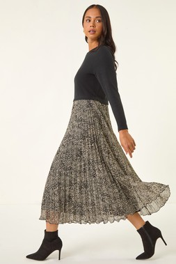 Roman Petite Black Print Pleated Midi Dress