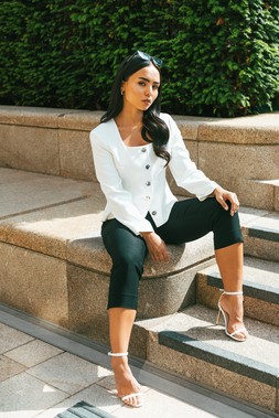 Roman Petite Scoop Neck Buttoned Jacket