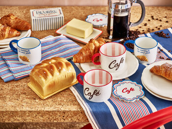 https://az.prshots.es/contents/archives/329/362/images/thumb350x287_auto/oliver-bonas_cafe-speckled-ceramic-mug-gbp12.5_thumb.jpg