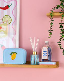 B&M HOME SS26 // ISLE LIFE - LIMITED TIME ONLY // PRINTED WALL ART COCKTAILS - 40X50CM £5 // ICON RECTANGLE JEWELLERY BOX £4 // STRIPED GLASS DIFFUSER £4 //