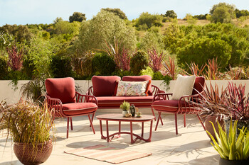 https://az.prshots.es/contents/archives/3552/1530/images/thumb350x287_auto/dobbies-garden-centres_30_outdooroasis_red-aura-coffee-set_thumb.jpg