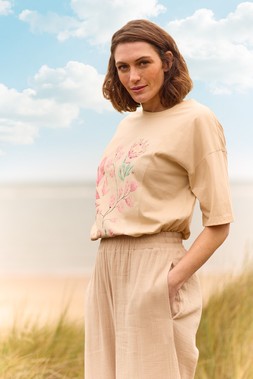 Graphic T-Shirt with Bead Detail £16