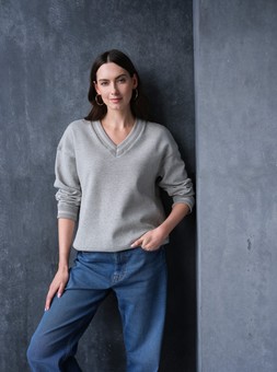 V-Neck Sweatshirt £22 & Wide Leg Jeans £25