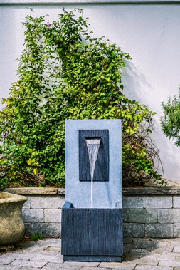 OUTDOOR CONTEMPORARY WATER FEATURE CEMENT &pound;449.99.