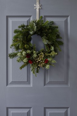 CHRISTMAS SILVER SNOWFLAKE WREATH HANGER