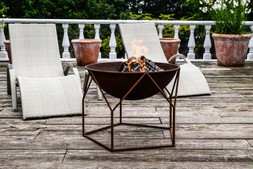 OUTDOOR BUCKINGHAM FIRE PIT RUST. H51CM W70CM &pound;299.99