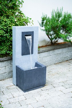 OUTDOOR CONTEMPORARY WATER FEATURE CEMENT H81CM W35CM &pound;449.99.