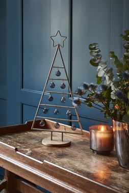 PEWTER CHRISTMAS TREE WITH STAR