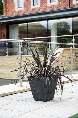 POT ELLA BLACK D40 H40 &pound;89.99