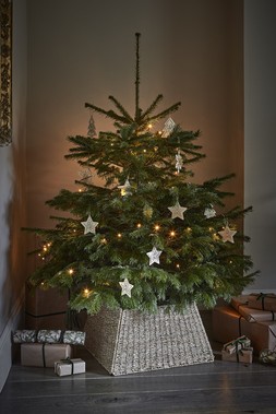 Seagrass Artisanal Handwoven Foldable Square Tree Skirt &pound;44.99 1