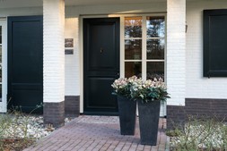 VASE ELLA BLACK D35 H70 &pound;159.99.