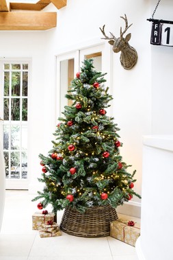 Christmas at Ivyline 2025 - WICKER TREE SKIRT ROUND NATURAL D60CM