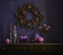 Black and Purple Rose Bunch 33cm