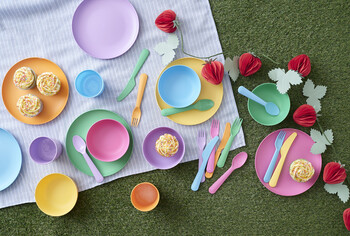 https://az.prshots.es/contents/archives/3746/1580/images/thumb350x287_auto/hobbycraft_2026_easter_picnic-1_thumb.jpg