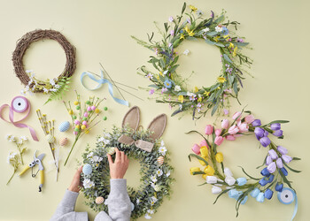 https://az.prshots.es/contents/archives/3746/1580/images/thumb350x287_auto/hobbycraft_2026_easter_wreath-making-3_thumb.jpg