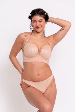 Hey Girls Superplunge Latte Strapless Bra &pound;42, USD 72, EUR 62, CAD 99, Latte Thong &pound;17, USD 37, EUR 31, CAD 46 16