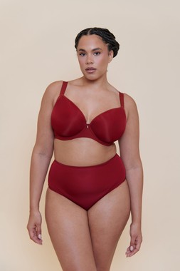Smoothie Spacer Bra Deep Red £42 €66 CAD $92 AUS $96.95, Full Brief £14 €23 CAD $26 AUS $28.95 2