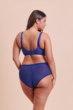 WONDERFULLY  FULL CUP SIDE SUPPORT  BRA £35  €53  USD$66 CAD$79 AUD$85.95 & SHORT £17  €26  USD$29 CAD$31 AUD$34.95