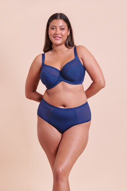 WONDERFULLY  FULL CUP SIDE SUPPORT  BRA £35  €53  USD$66 CAD$79 AUD$85.95 & SHORT £17  €26  USD$29 CAD$31 AUD$34.95