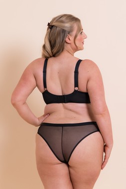 Lightstyle Plunge Bra £29 & Briefs £13