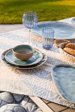 Coastal Retreat Outdoor Table Setting