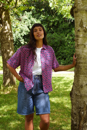 Easy-fit Organic Cotton Summer Shirt in Fuchsia & Teal