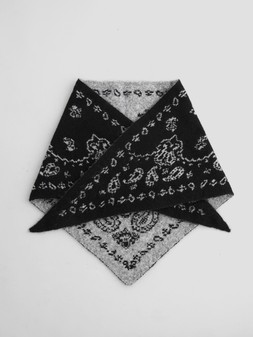 X21ZY The Very Collection Triangle Scarf with Paisley Detail £18