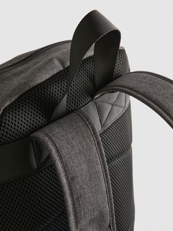 PRIMARK SHELL BACKPACK, £15, €18, NE €20, $28, RON90, HUF6500, PLN80, CZK470