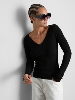 PRIMARK V NECK TOP BLACK £8 €10 NE€10 $12 RON44 PLN39 CZK235