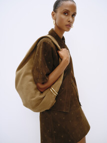 https://az.prshots.es/contents/archives/98/201/images/thumb350x287_auto/marks_amp-spencer_ms-per-una-shirt-299-may-per-una-skirt-149-mar_2026d_thumb.jpg
