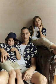 https://az.prshots.es/contents/archives/98/201/images/thumb350x287_auto/marks_amp_spencer_ms-fathers-day-2024-30_thumb.jpg